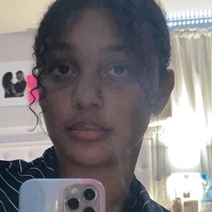 Meet your Posher, Valentina